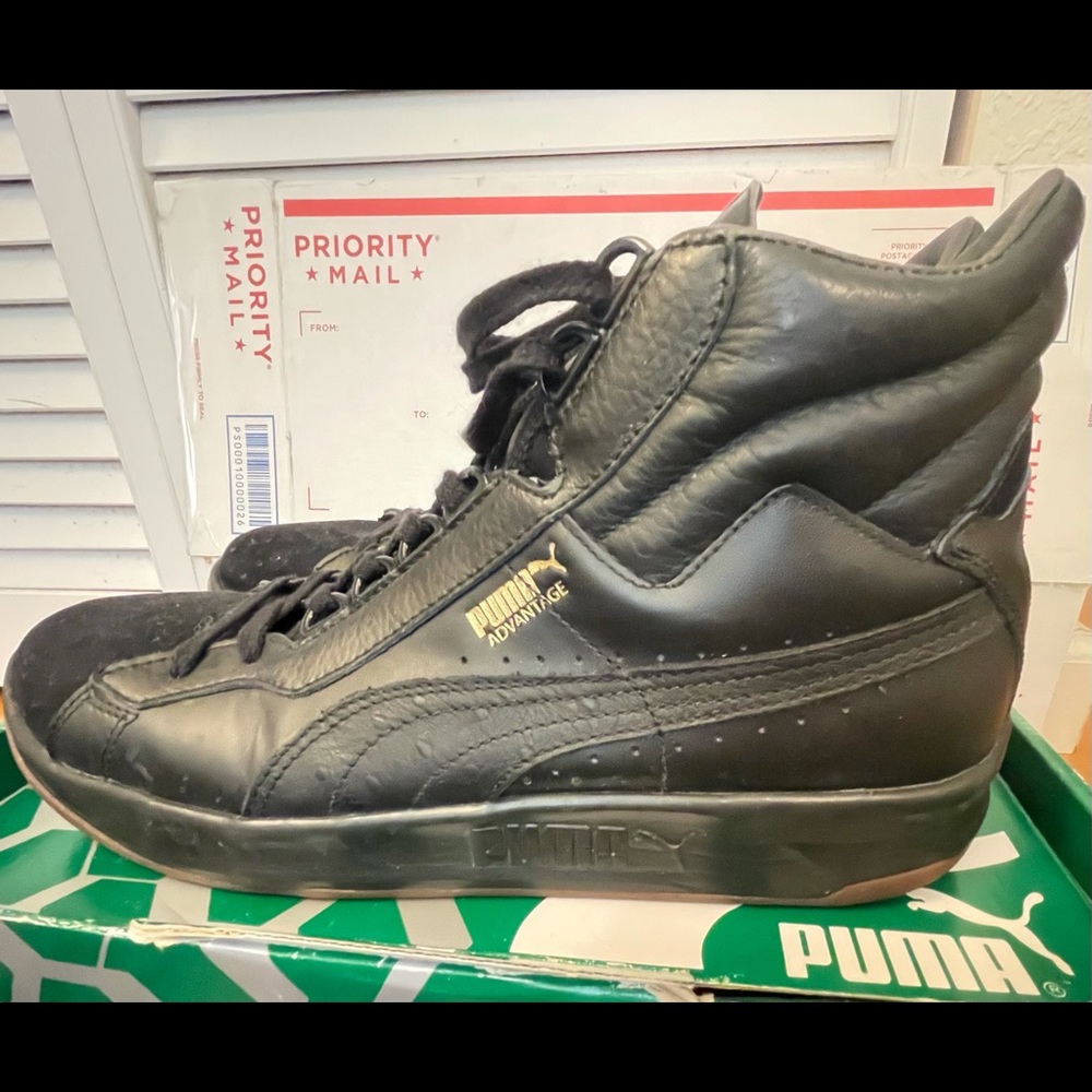 Gently worn MEN’S Puma Challenge Lea, Size 11 in black.